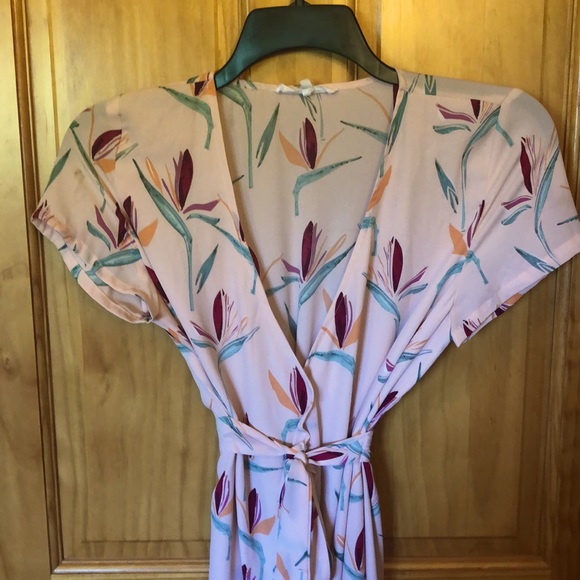 Maxi wrap dress with tie front - Picture 4 of 7